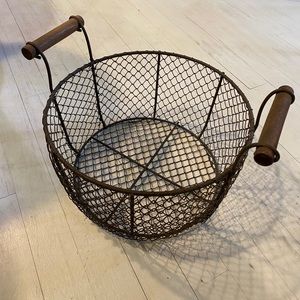 Vintage wire basket with wooden handles